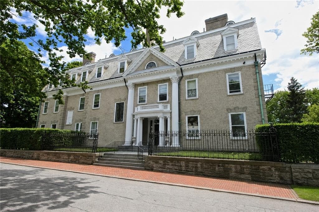 1 Oakwood Terrace UNIT 7
