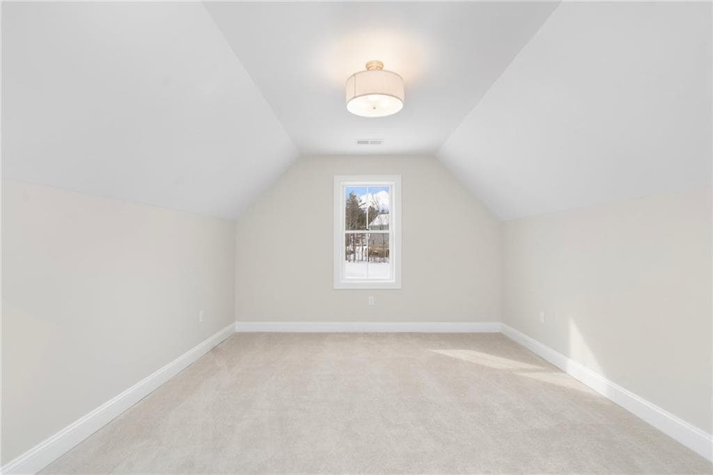 61 Cardinal Road photo 23