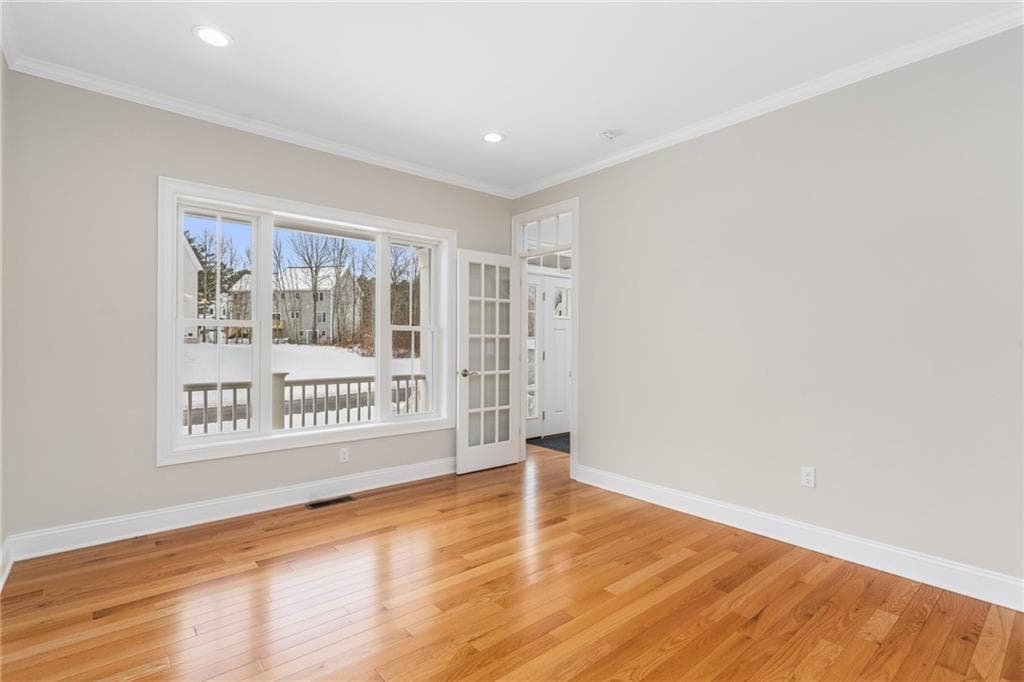 61 Cardinal Road photo 19