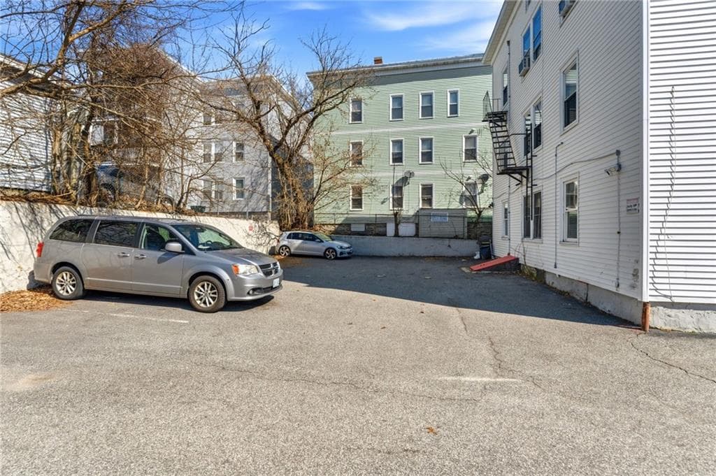 736 Social Street UNIT 1R photo 29