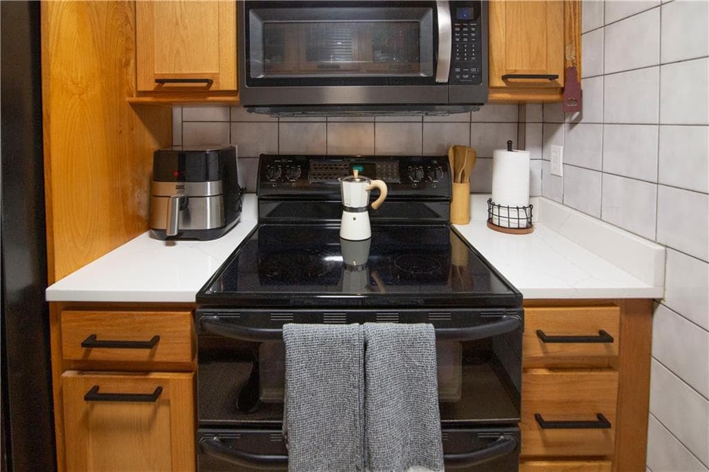 Apartment,Condominium at 15 Higgins Street UNIT 113, Smithfield, photo 11 of 24