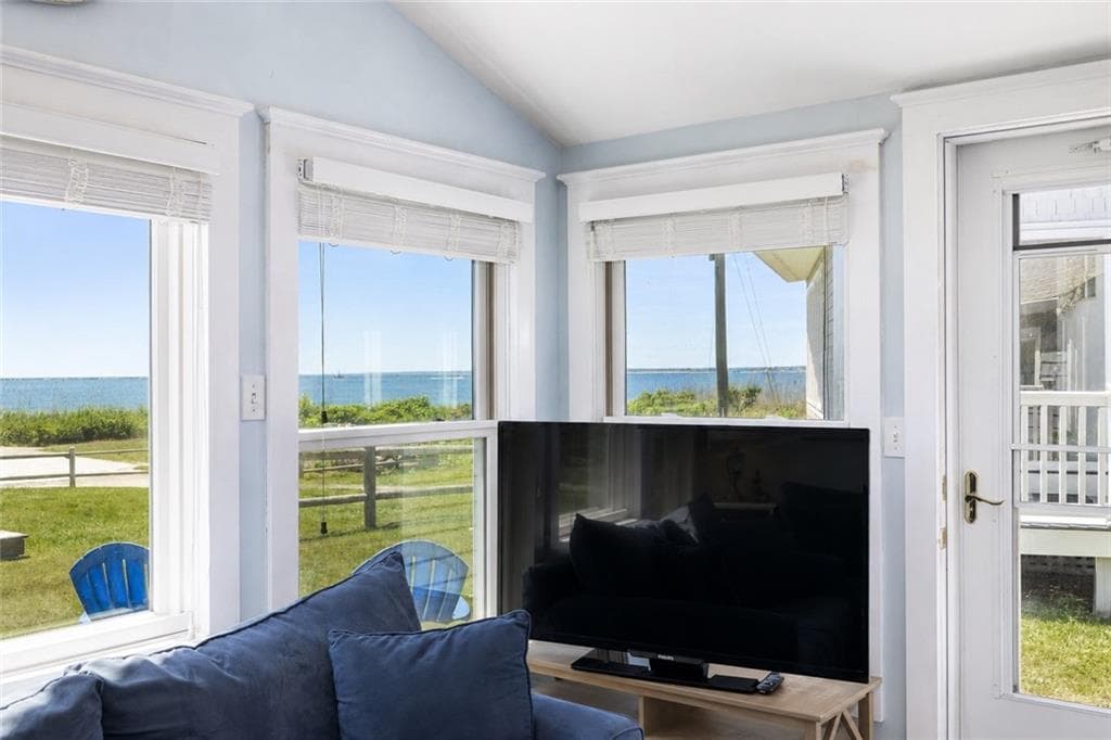 Single Family Residence at 11 Woodruff Street, Narragansett, photo 7 of 34