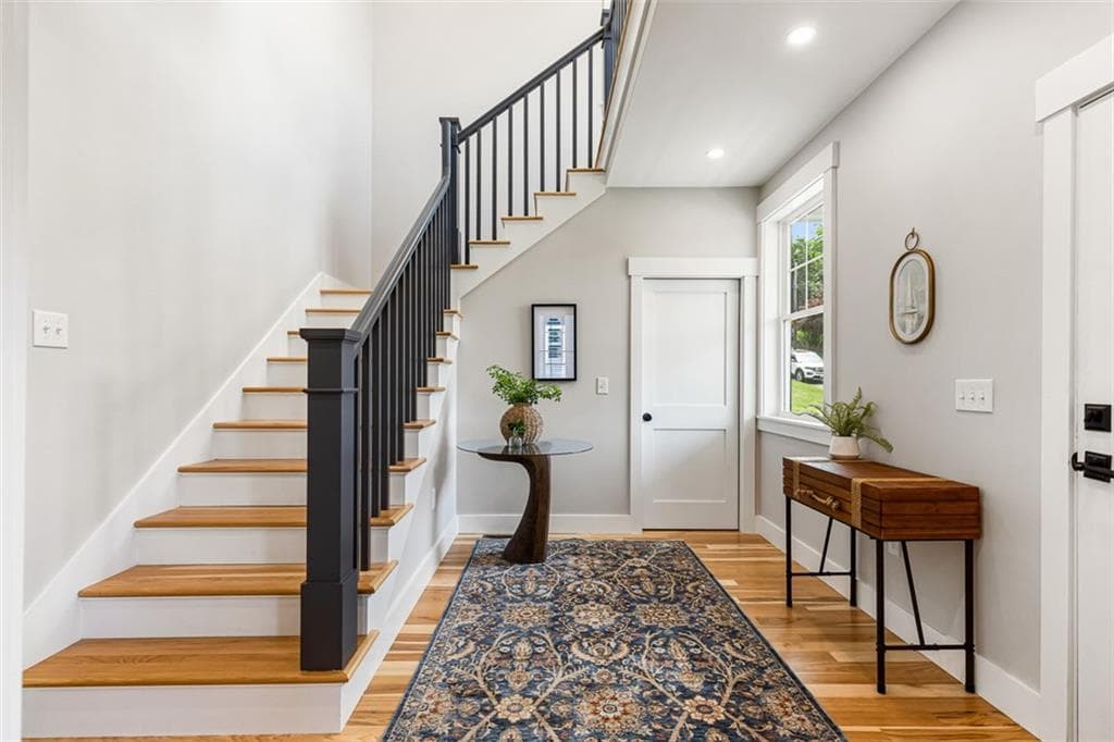 22 Farnsworth Avenue photo 6