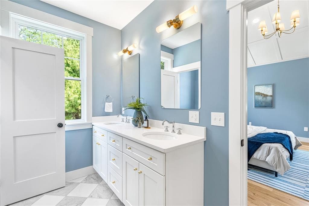 22 Farnsworth Avenue photo 30