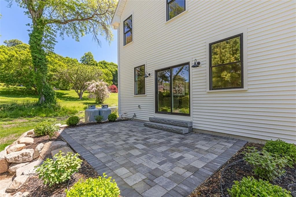 22 Farnsworth Avenue photo 45