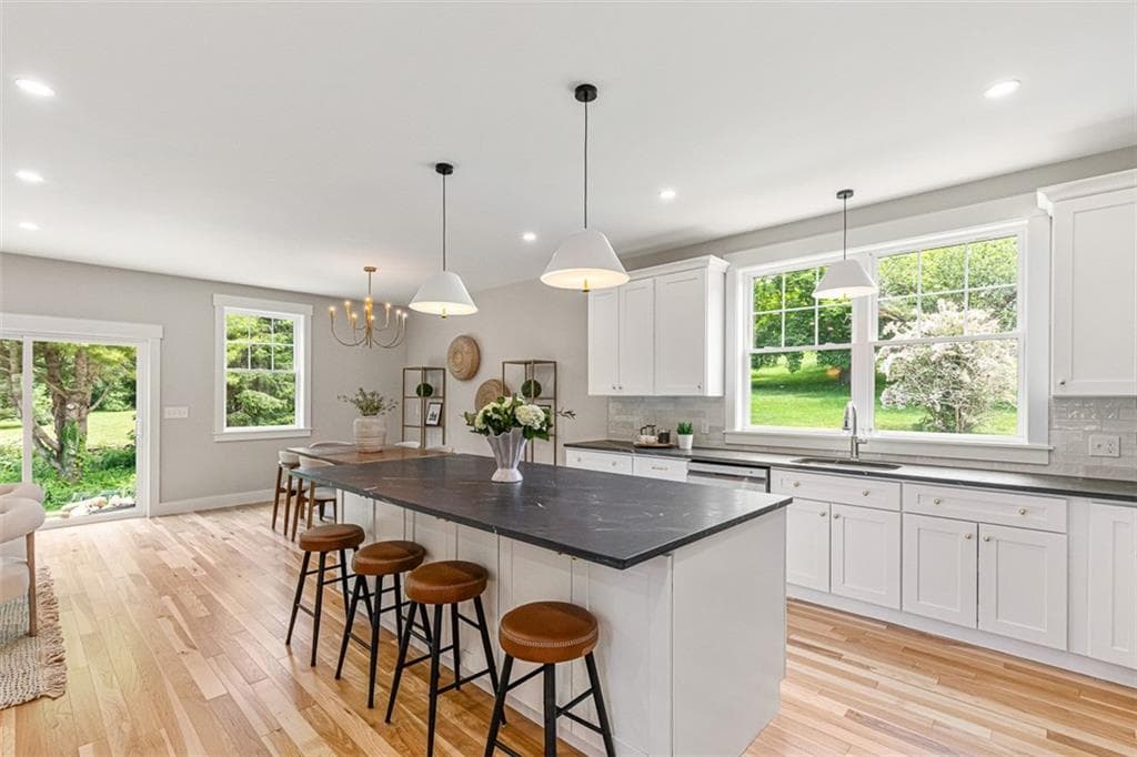 22 Farnsworth Avenue photo 18