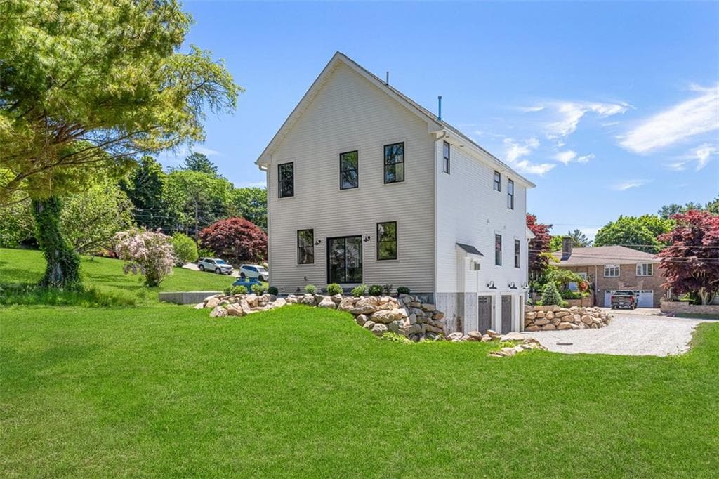 22 Farnsworth Avenue photo 48