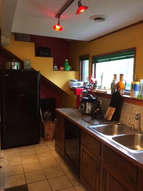 Multi Family at 122 Camp Street, Providence, photo 12 of 20