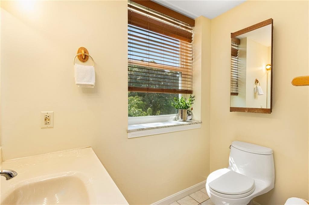 3524 W Shore Road UNIT 301 photo 19
