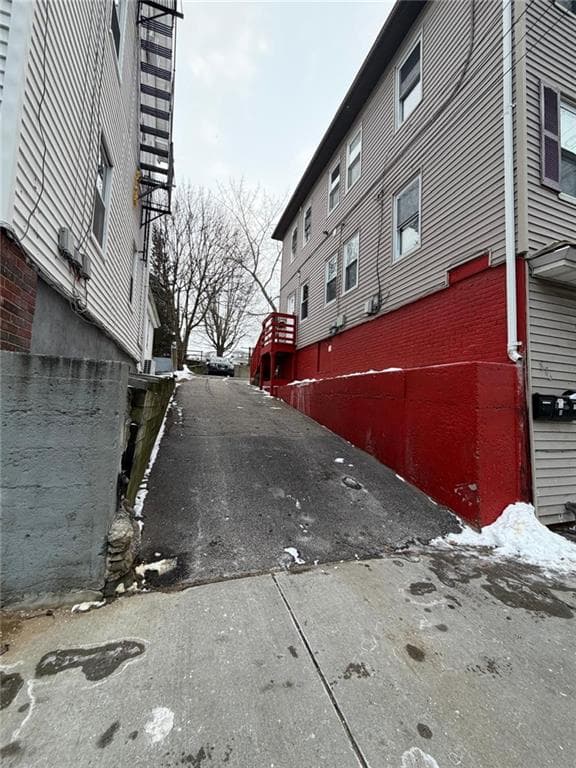 Multi Family at 876 Douglas Avenue, Providence, photo 14 of 17