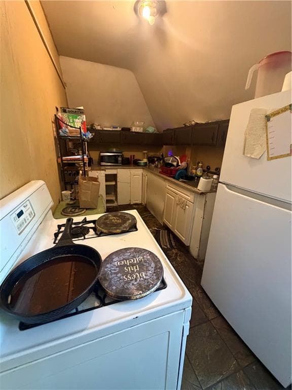 Multi Family at 147 Parade Street, Providence, photo 16 of 20