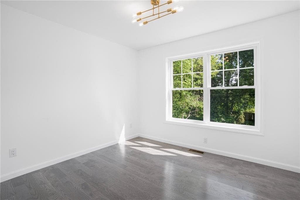 Single Family Residence at 18 Pleasantview Avenue, Johnston, photo 10 of 29