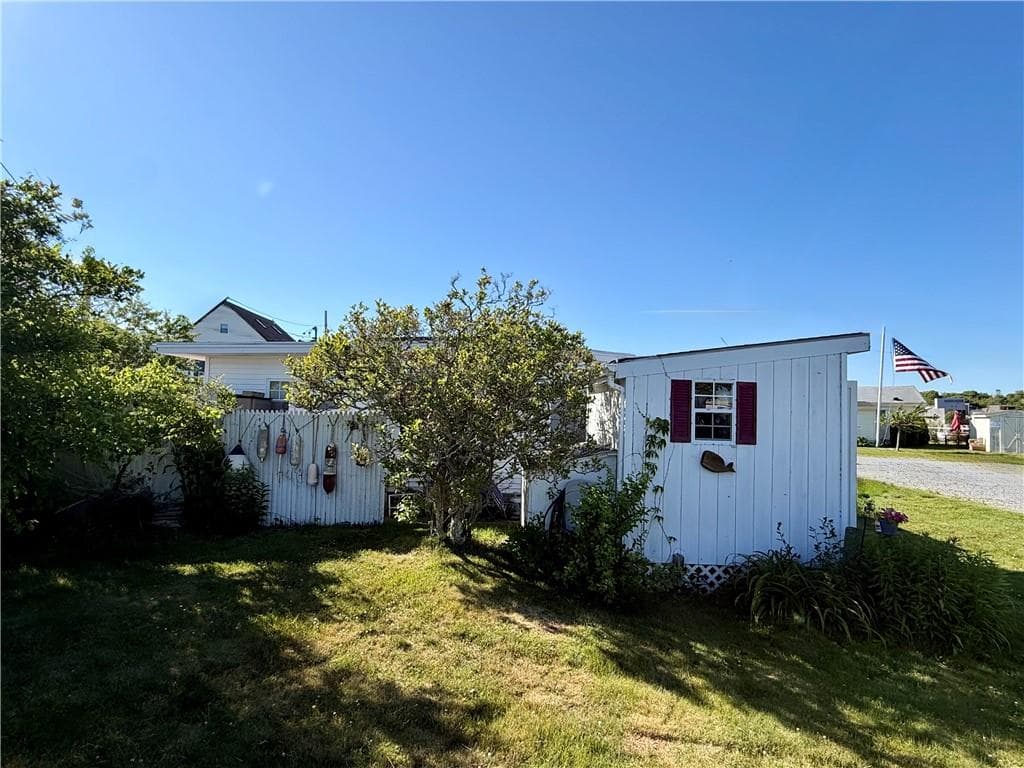 659 C SUCCOTASH Road photo 13