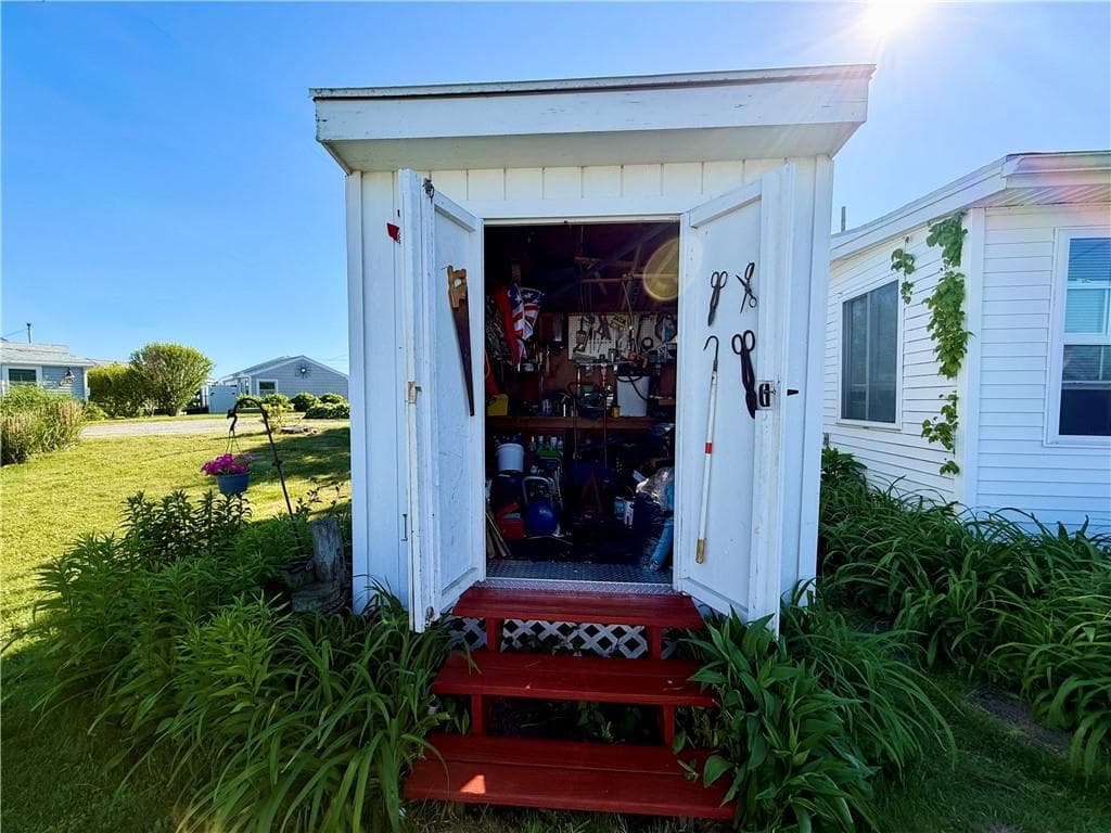 659 C SUCCOTASH Road photo 14