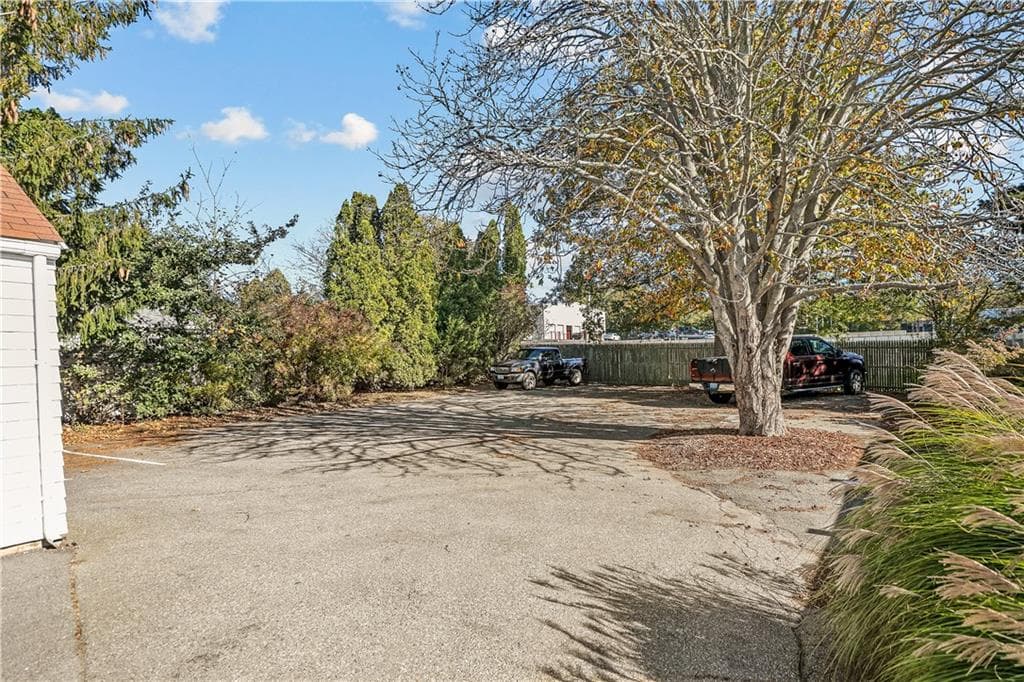 74 Valley Road photo 43