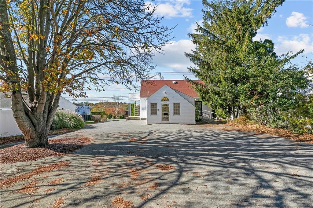74 Valley Road photo 45