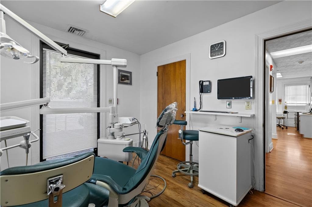 74 Valley Road photo 21