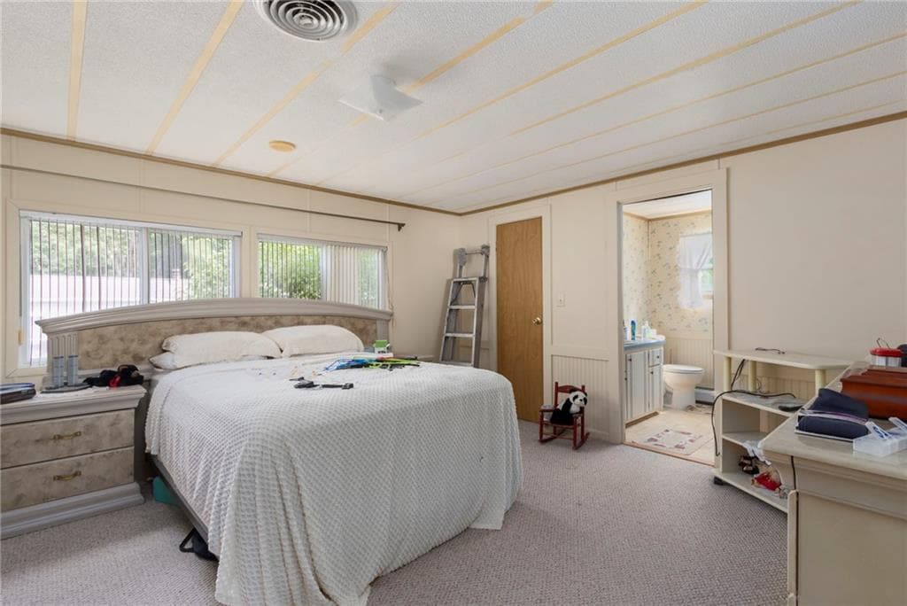 Single Family Residence at 15 Cantaberry Lane, Coventry, photo 16 of 21