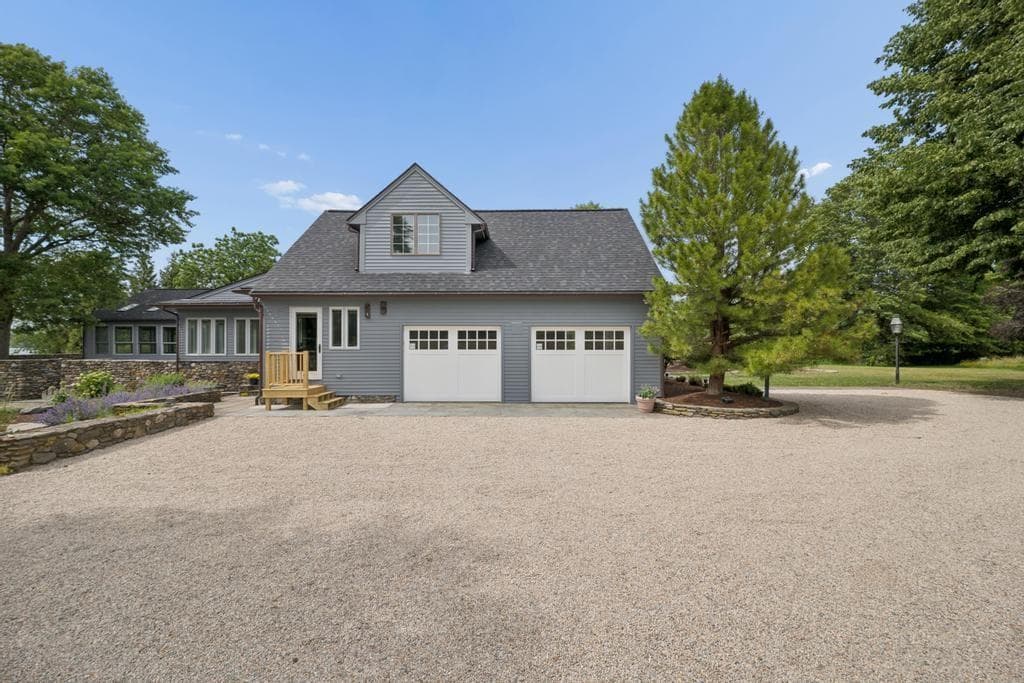 683 Neck Road photo 12