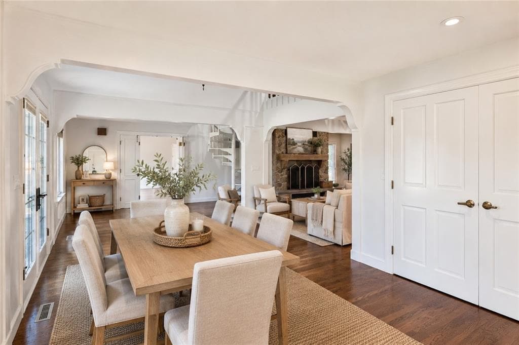 683 Neck Road photo 20