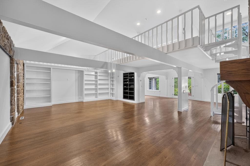 683 Neck Road photo 19