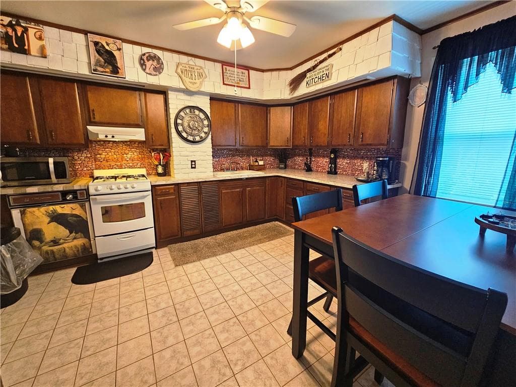 Multi Family at 55 Lexington Avenue, North Providence, photo 3 of 39