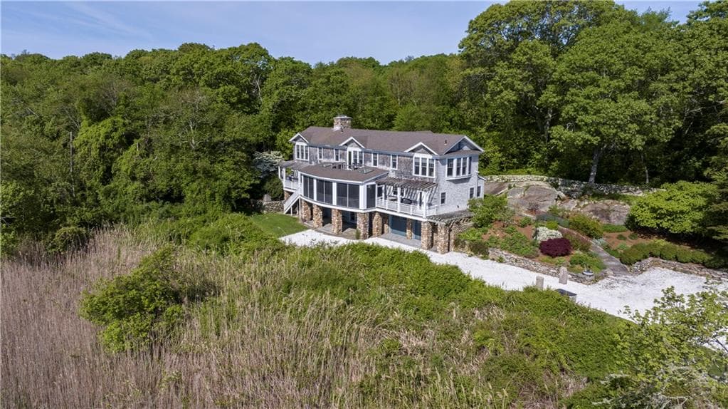 137 Cove Point East photo 6