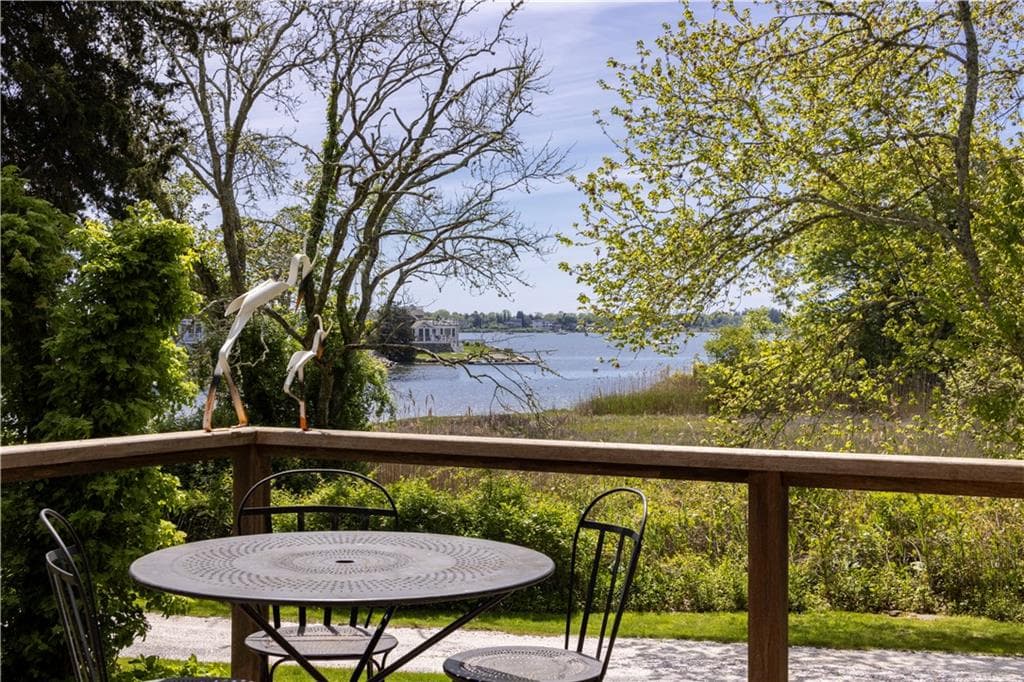 137 Cove Point East photo 44