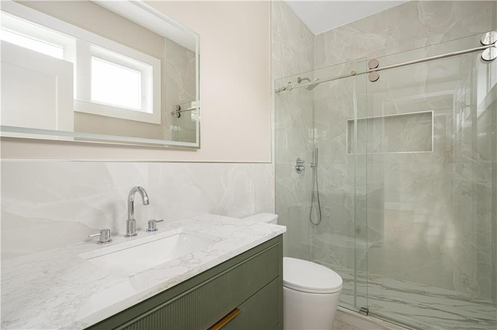 43 12th Street UNIT B photo 32