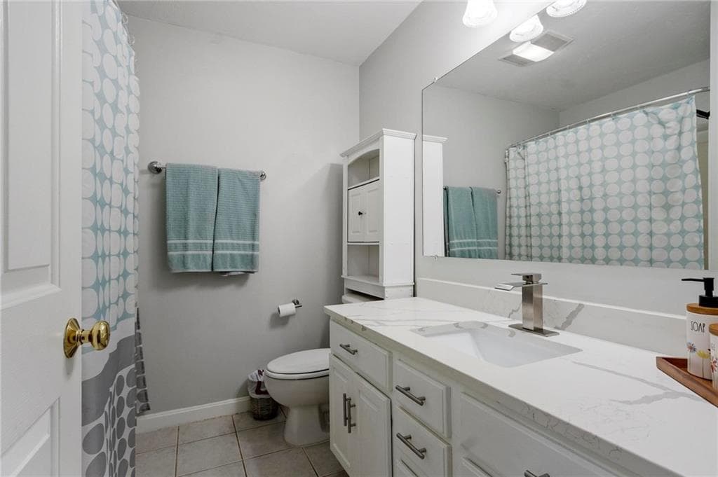 Single Family Residence at 22 Columbia Avenue, Fitchburg, photo 12 of 27