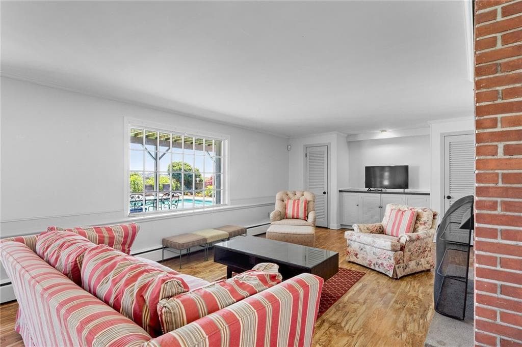 172 Eustis Avenue photo 38