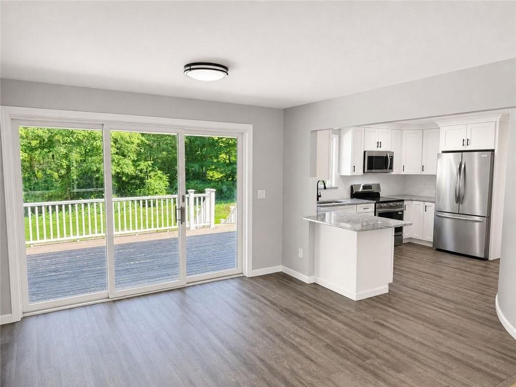 Single Family Residence at 295 Frenchtown Road, East Greenwich, photo 5 of 27