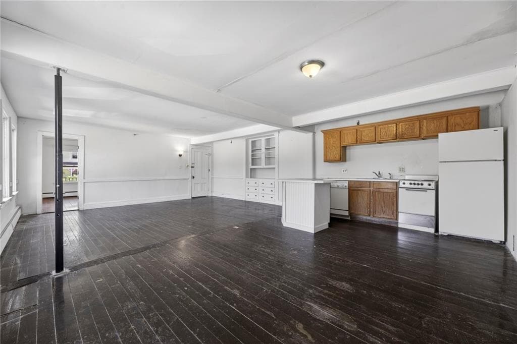 Multi Family at 28 Park Avenue, South Kingstown, photo 16 of 37