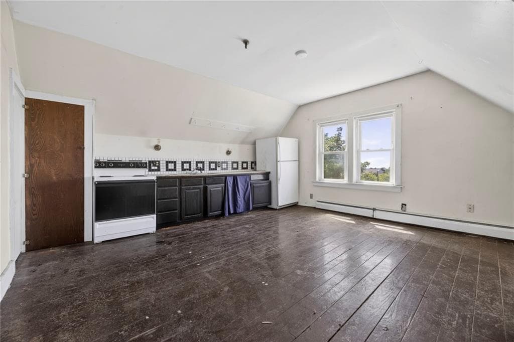 Multi Family at 28 Park Avenue, South Kingstown, photo 32 of 37
