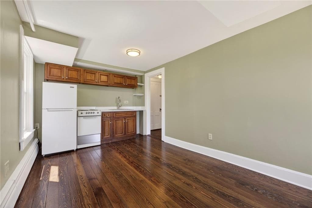 Multi Family at 28 Park Avenue, South Kingstown, photo 24 of 37
