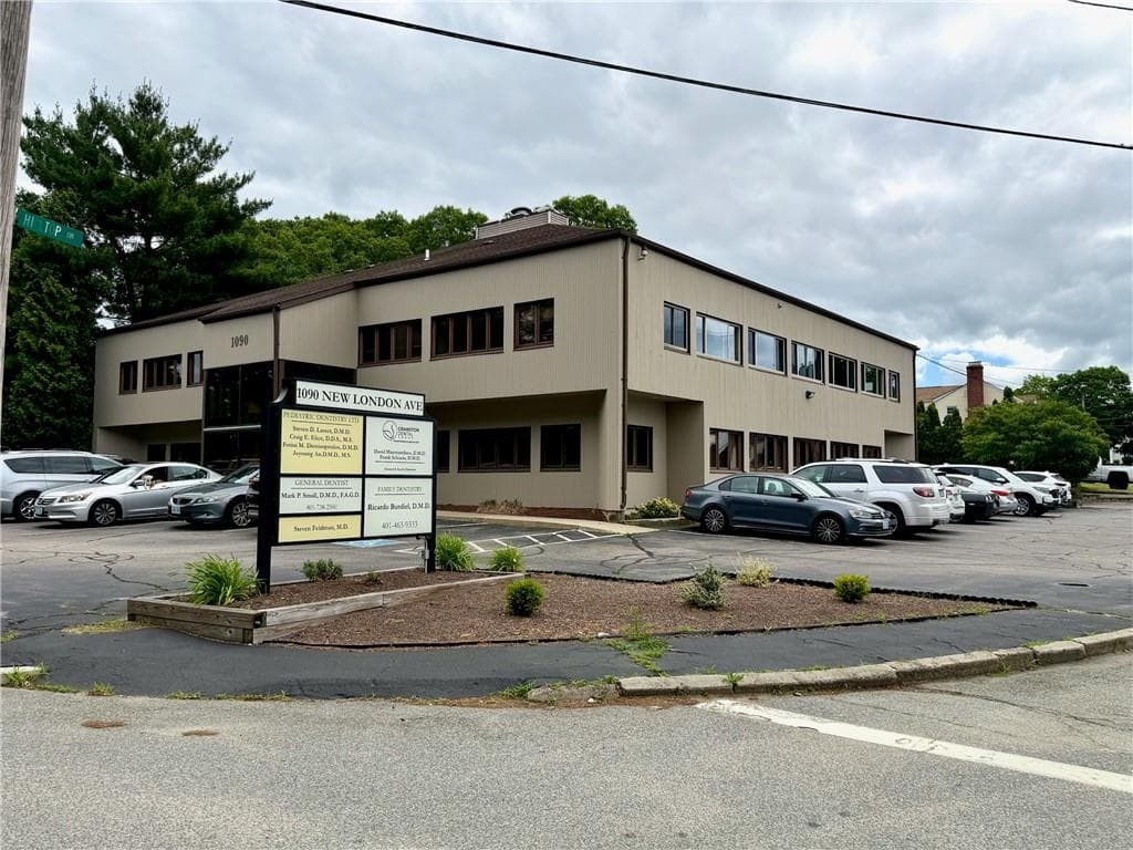 1090 New London Avenue UNIT 5