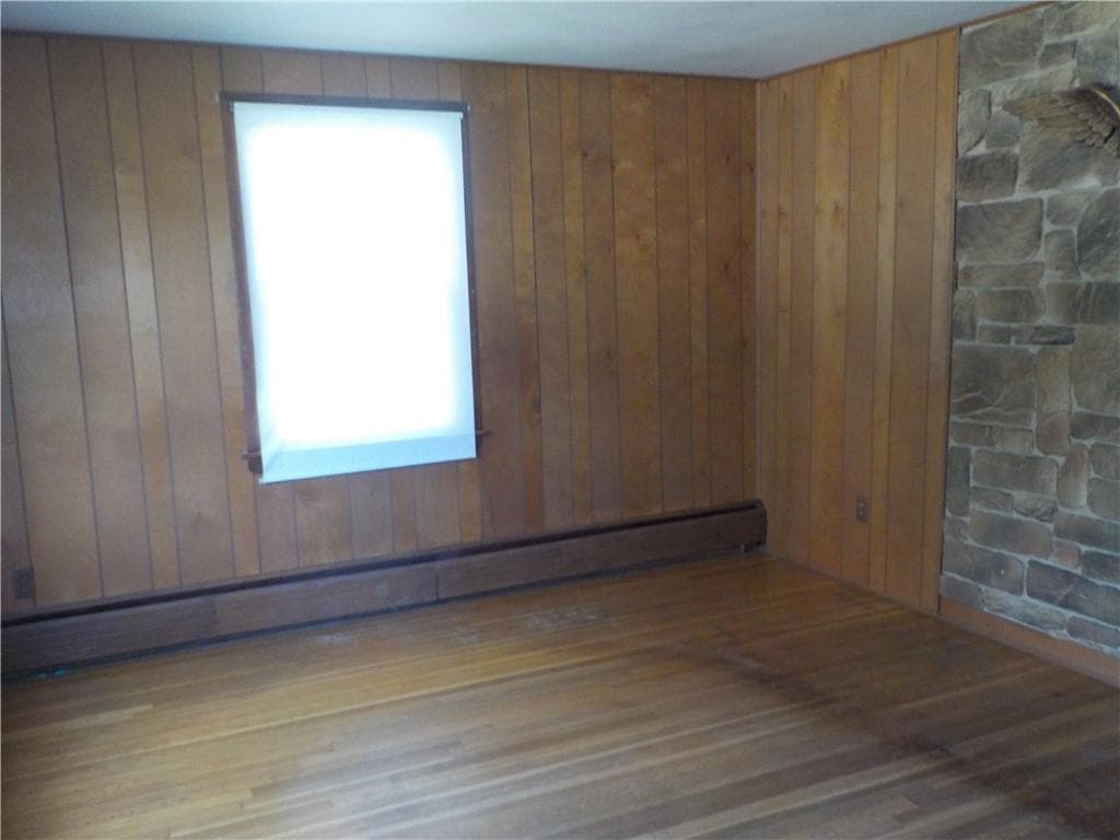 325 Morin Street photo 8