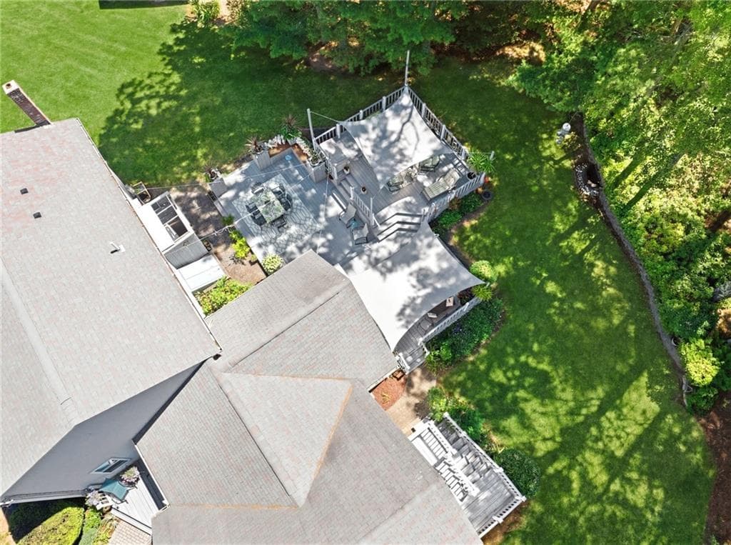 34 Crestwood Lane photo 6