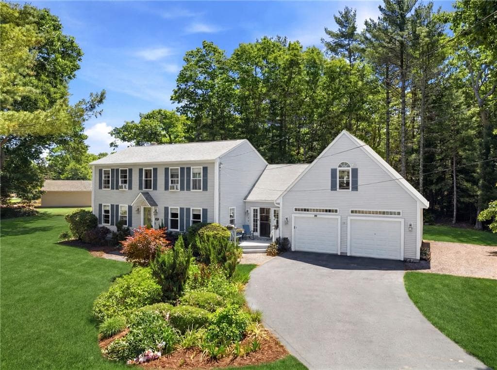 34 Crestwood Lane photo 17