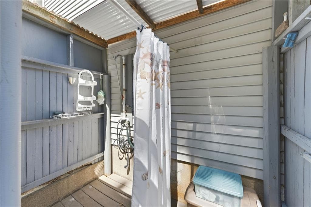 34 Crestwood Lane photo 12