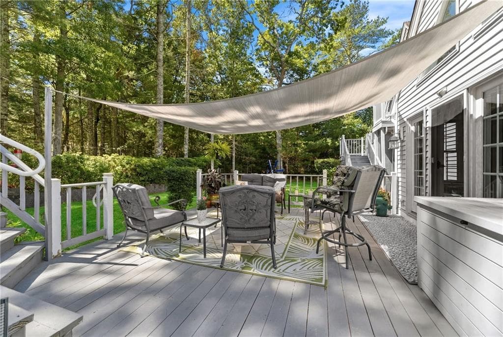 34 Crestwood Lane photo 10