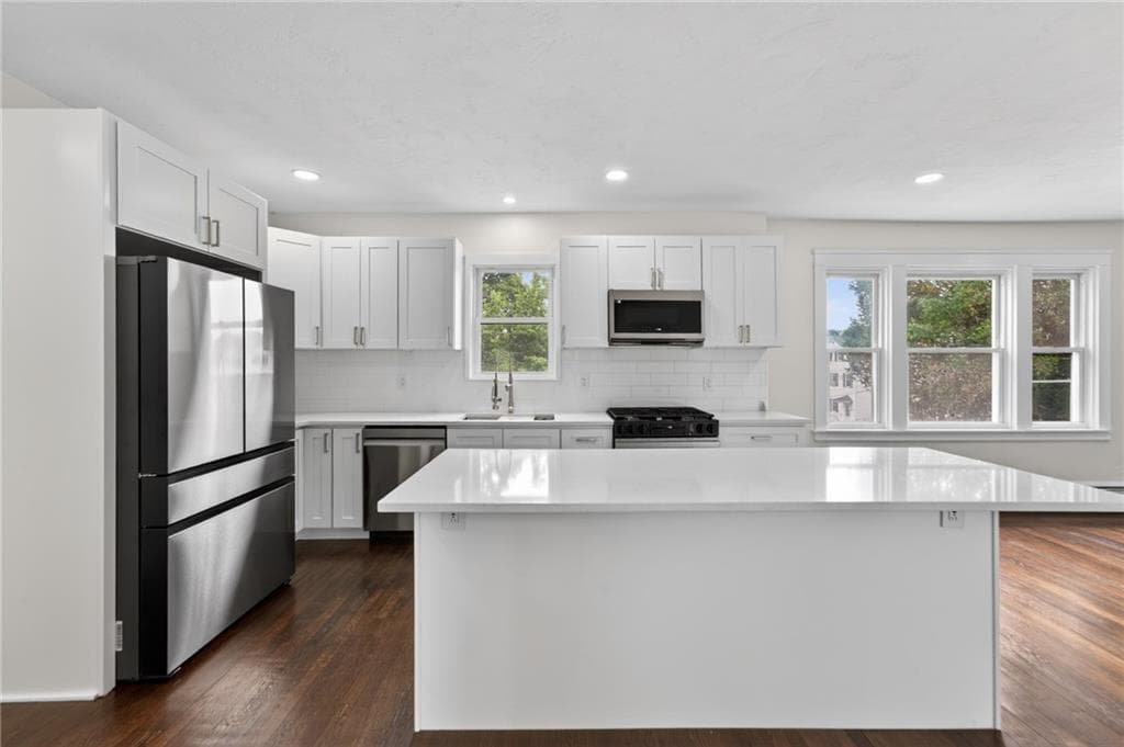 Single Family Residence at 25 Fairview Street, Providence, photo 3 of 21