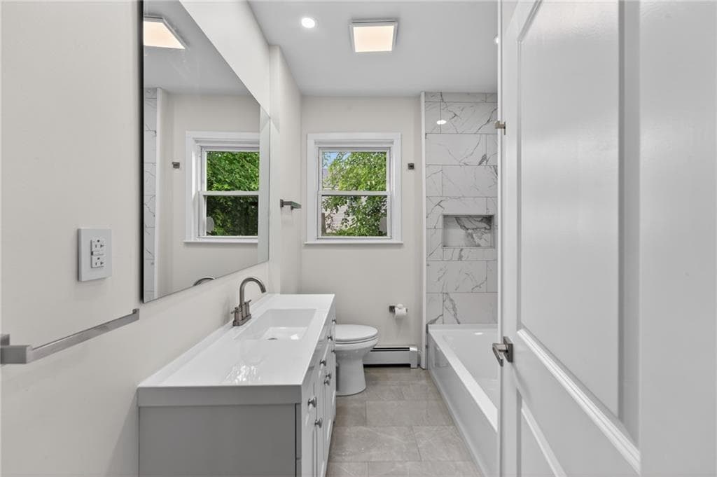 Single Family Residence at 25 Fairview Street, Providence, photo 9 of 21