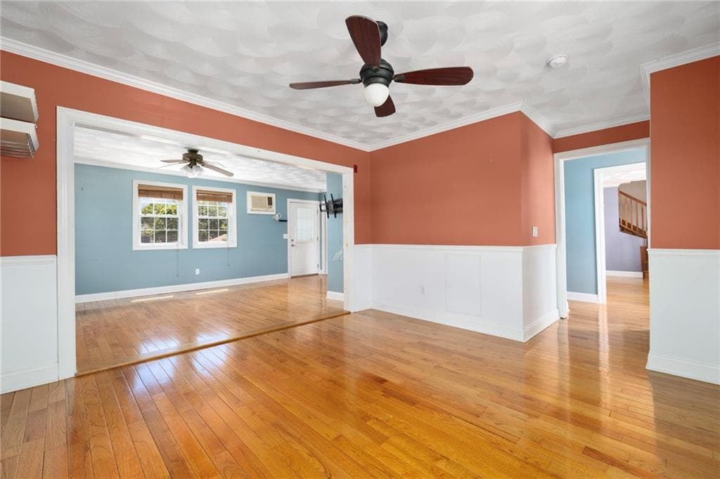 Condominium at 2799 Pawtucket Avenue, East Providence, photo 16 of 36