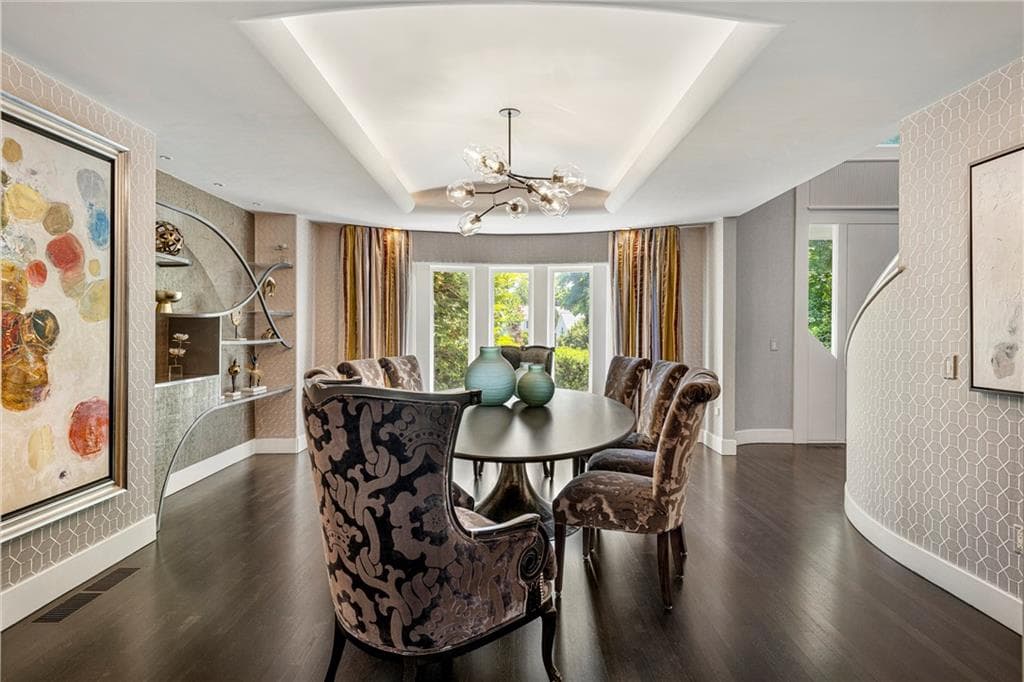 4 Jones Circle photo 7