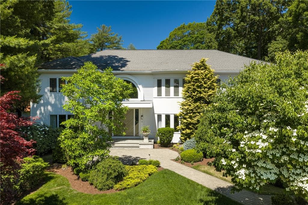 4 Jones Circle photo 3