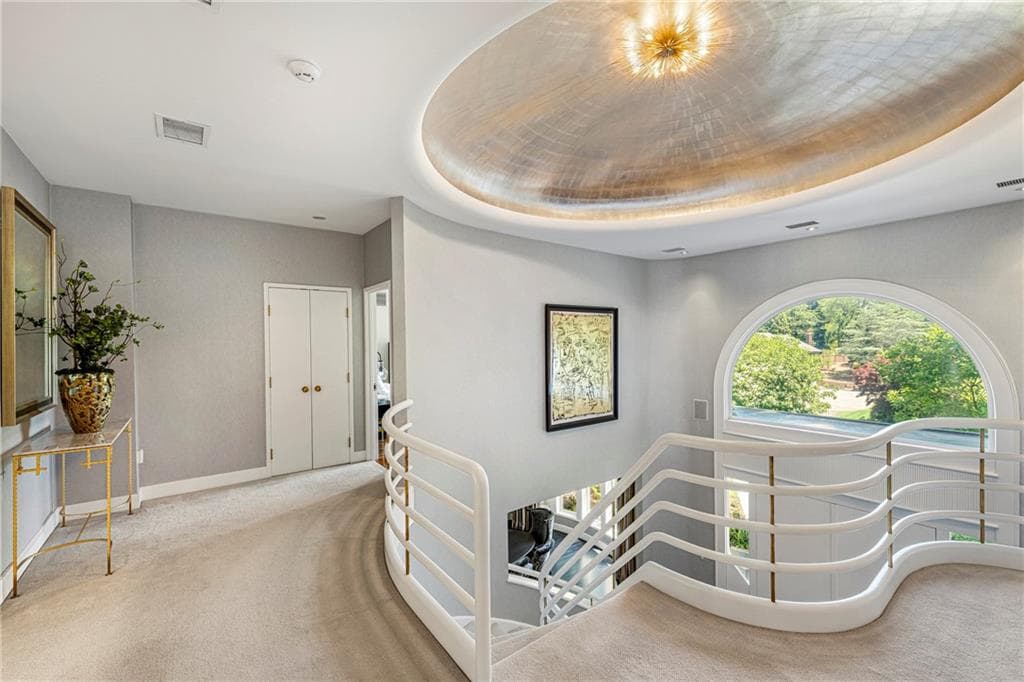 4 Jones Circle photo 15