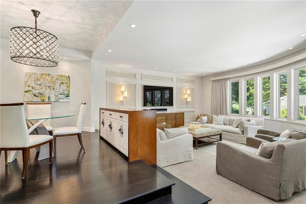 4 Jones Circle photo 11