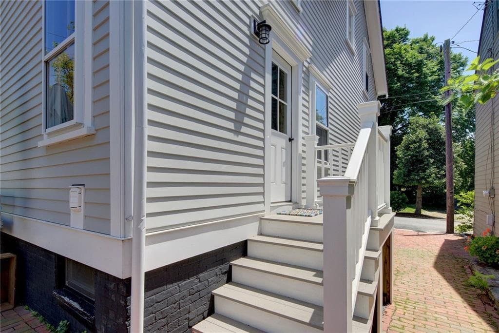 8 Sanford Street photo 24