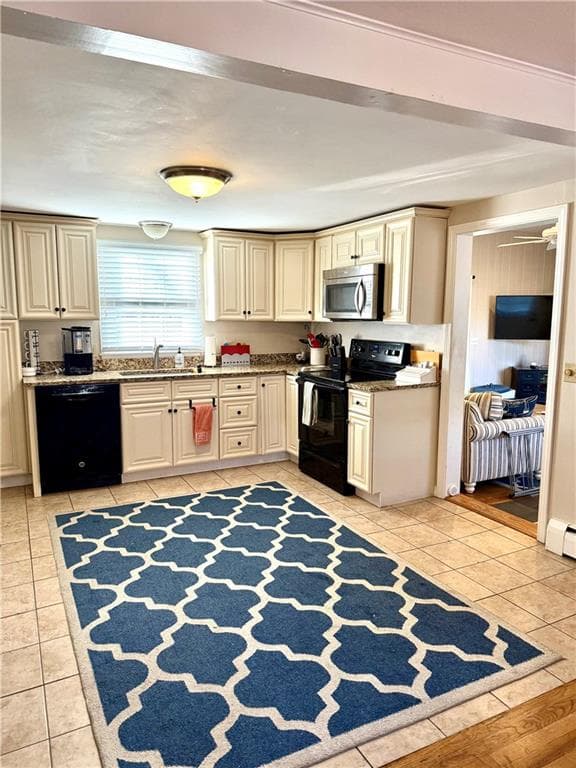 Single Family Residence at 17 Melbourne Drive, Narragansett, photo 6 of 27
